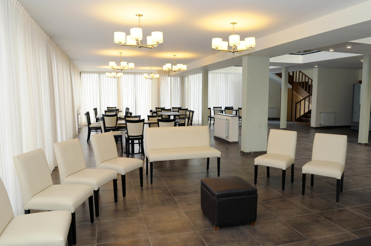 Hotel Ranqueles Villa Carlos Paz Bagian luar foto
