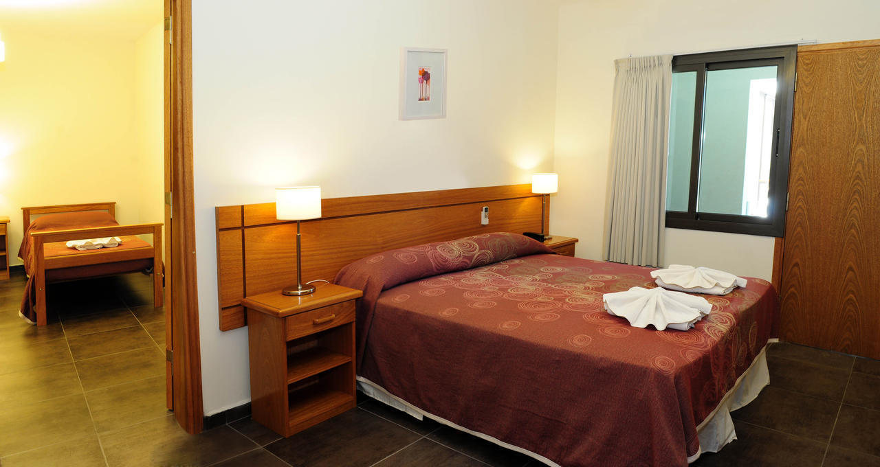Hotel Ranqueles Villa Carlos Paz Bagian luar foto