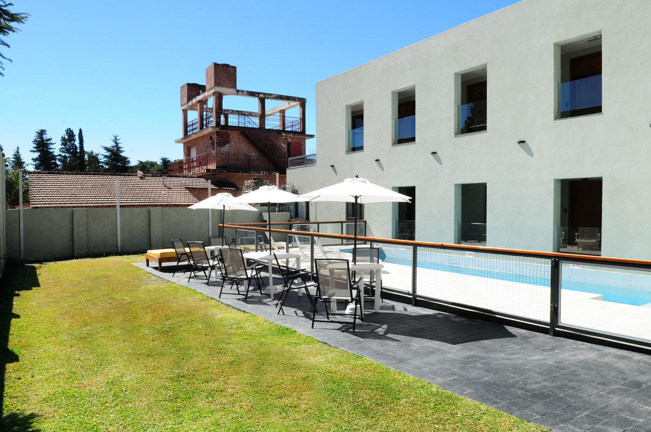 Hotel Ranqueles Villa Carlos Paz Bagian luar foto